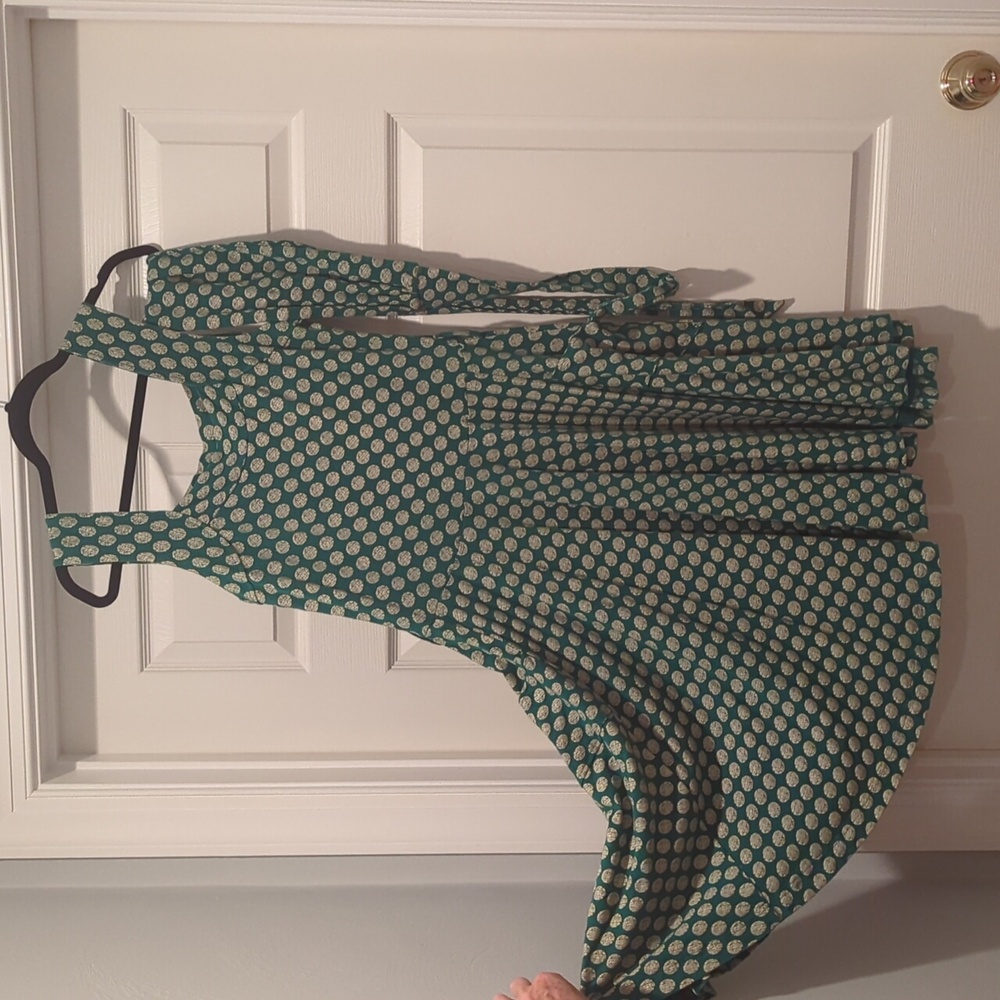 Green swing skirt dress